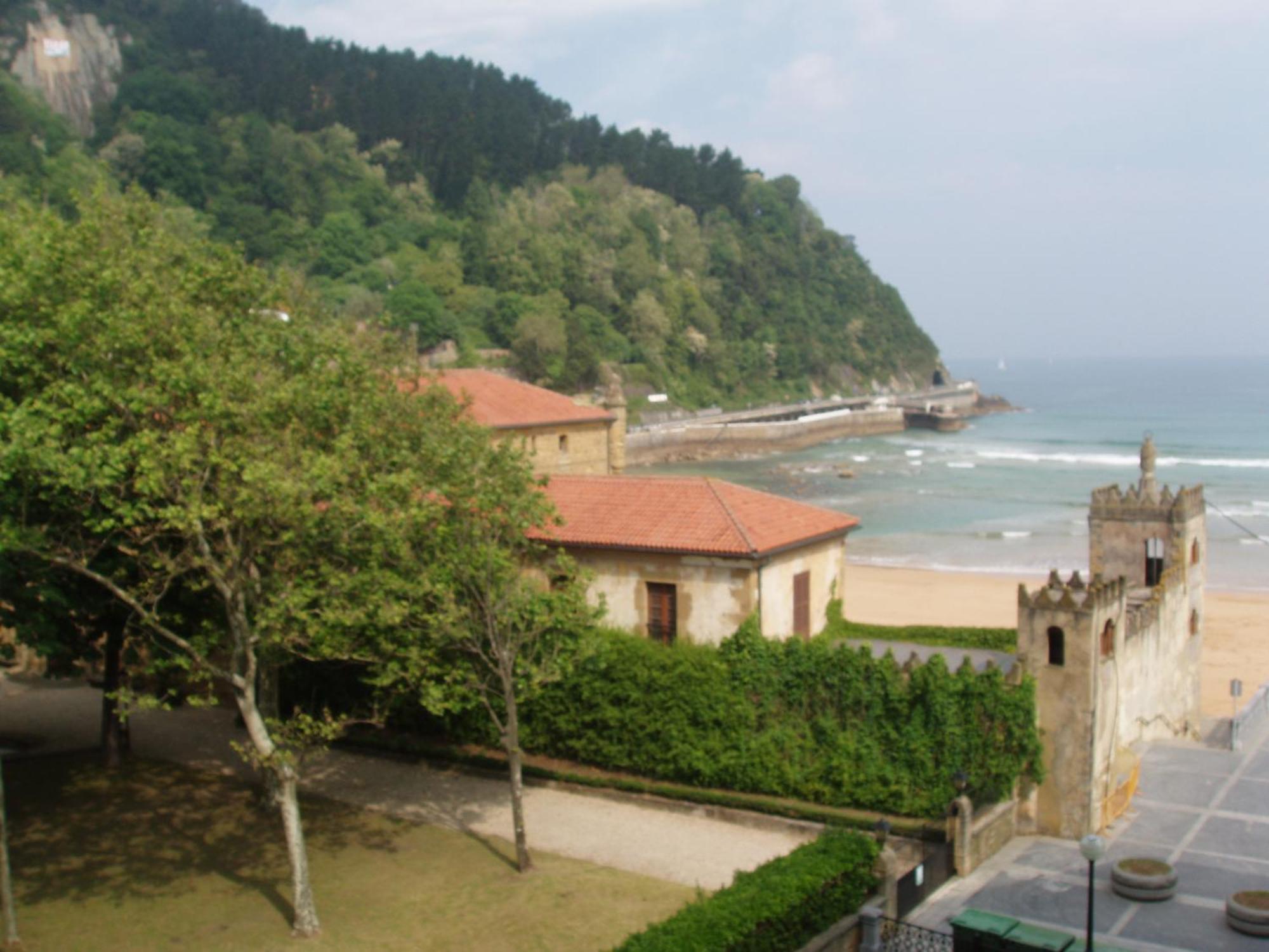 Pension Ipar Zarautz Exterior photo